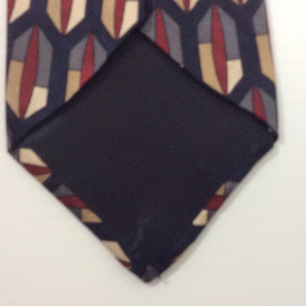 Louis Feraud mens neck